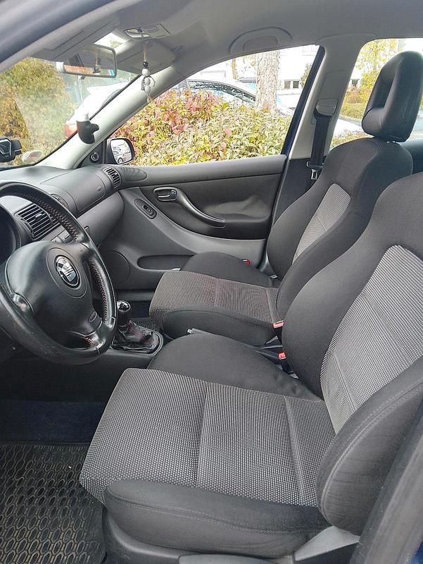 Gebraucht Seat Leon 106 PS (77 kW) 2003 Blau Kleinwagen