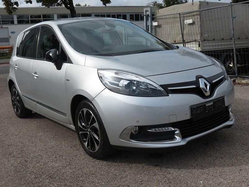 Silber Gebraucht 2014 Renault Scénic III Bose Edition Van / Kleinbus | 5.500 € (Fairer Preis) - Bild 1/4