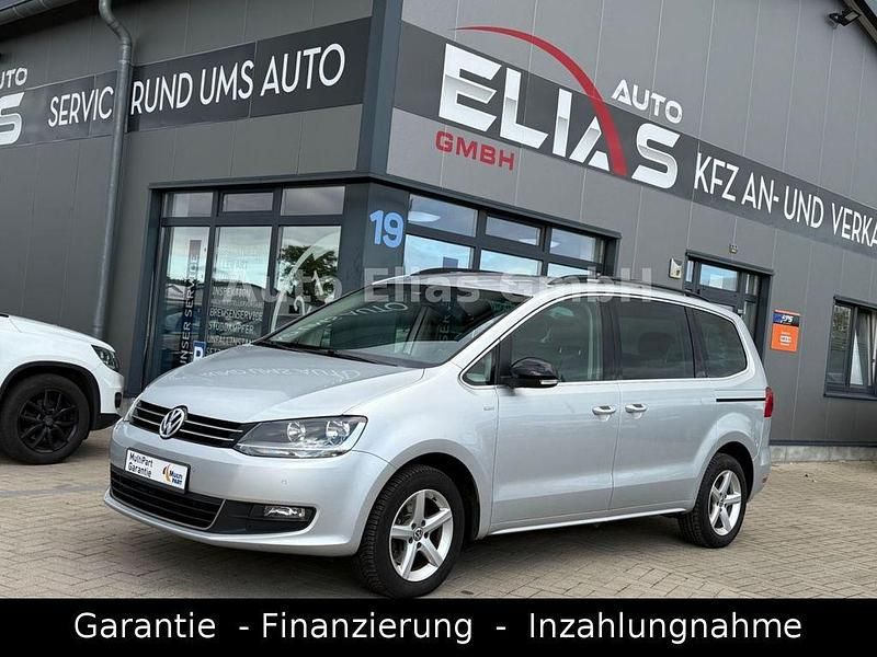 Silber Gebraucht 2012 VW Sharan Match Van / Kleinbus | 7.899 € (Fairer Preis) - Bild 1/4