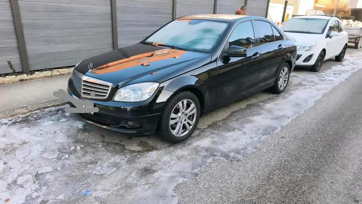 Gebraucht Mercedes C200 184 PS (135 kW) 2009 Limousine