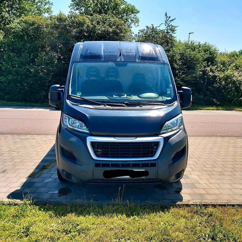 Schwarz Gebraucht 2016 Peugeot Boxer Comfort Van | 10.900 € (Guter Preis) - Bild 1/4