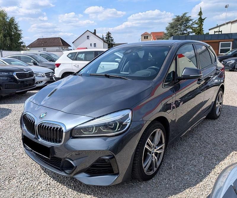 Mineralgrau metallic Gebraucht 2018 BMW 225 Active Tourer M Sport Van / Kleinbus | 15.390 € (Fairer Preis) - Bild 1/4