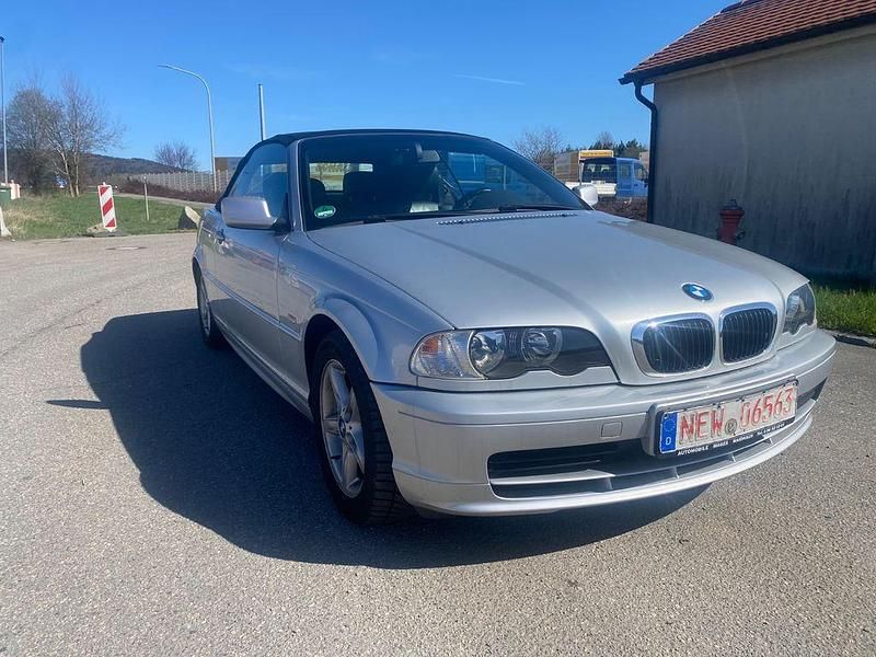 Gebraucht BMW 318 Cabriolet 143 PS (105 kW) 2002 Silber Cabrio