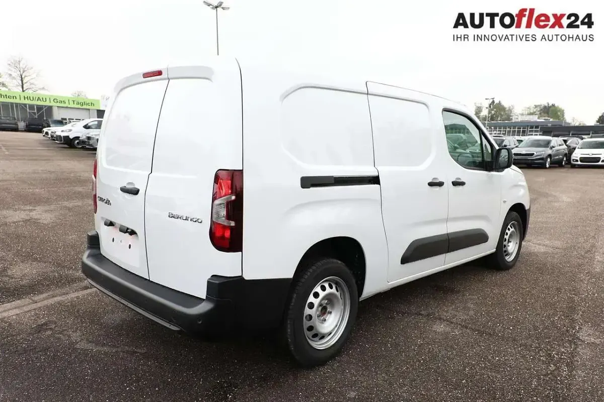 Neu Citroën Berlingo 131 PS (96 kW) 2025 Eisweiß Van / Kleinbus