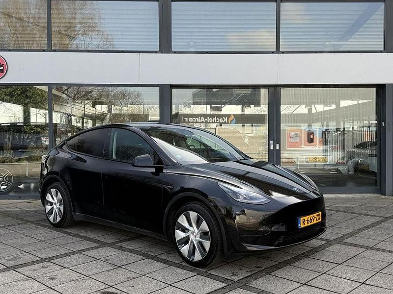 Gebraucht Tesla Model Y 175 kW (238 PS) 2022 Schwarz SUV