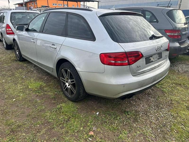 Gebraucht Audi A4 Ambiente 150 PS (110 kW) 2013 Kombi
