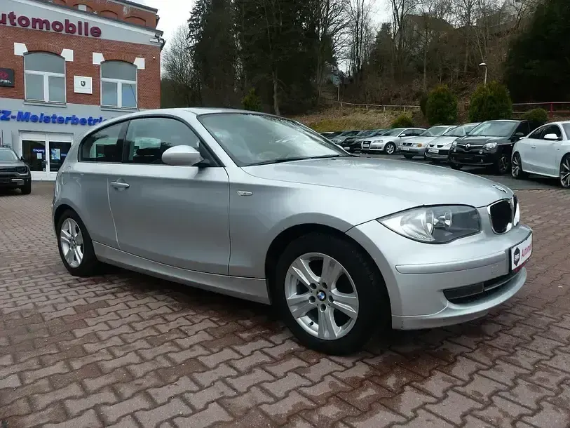 Gebraucht BMW 116 122 PS (89 kW) 2008 Silber Kleinwagen