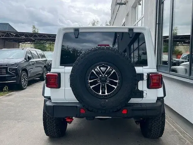 Neu Jeep Wrangler Rubicon 290 PS (213 kW) 2026 Weiß SUV