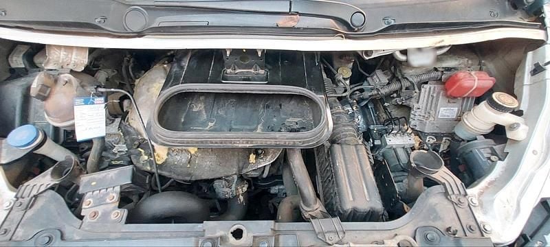 Gebraucht Toyota Proace 128 PS (94 kW) 2014 Silber Van / Kleinbus