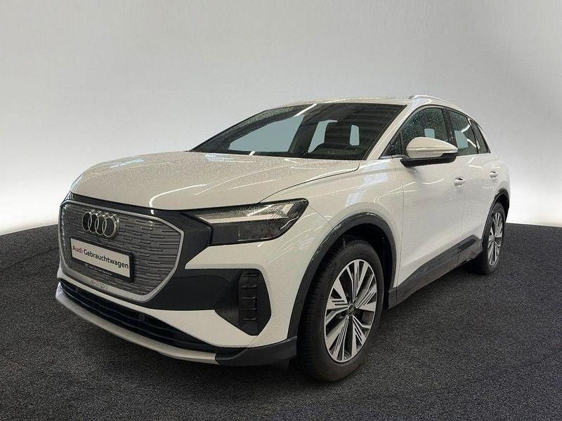 Gebraucht Audi Q4 e-tron Basis 150 kW (204 PS) 2022 Weiß SUV