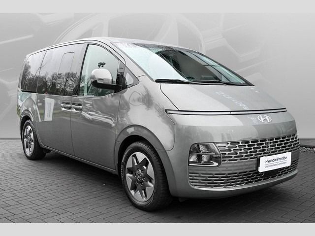 Gebraucht Hyundai Staria Prime 177 PS (130 kW) 2023 Grau Van / Kleinbus