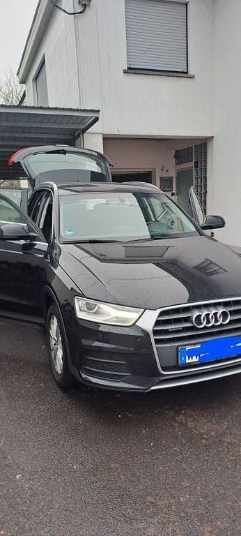 Gebraucht Audi Q3 Design 179 PS (131 kW) 2015 Schwarz SUV