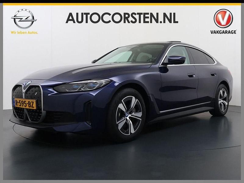 Blau Gebraucht 2022 BMW i4 Executive Limousine | 35.895 € (Fairer Preis) - Bild 1/4
