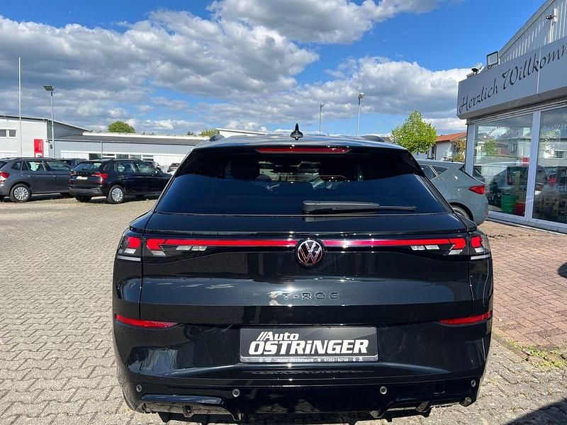 Nouă VW T-Roc Style 150 CP (110 kW) 2026 Negru SUV