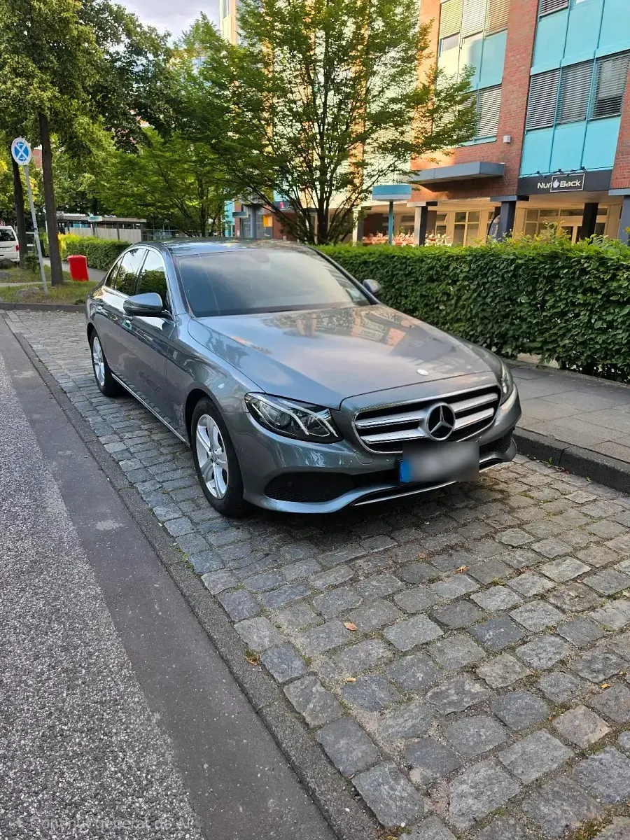 Gebraucht Mercedes E200 184 PS (135 kW) 2016 Grau Limousine