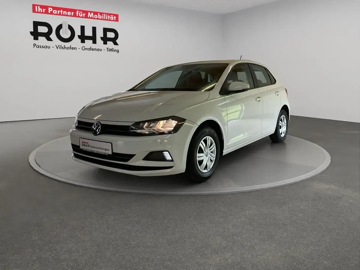 Gebraucht VW Polo Trendline 80 PS (58 kW) 2021 Pure white Kleinwagen