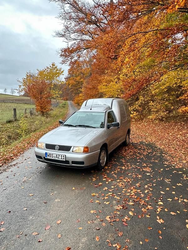 Silber Gebraucht 2000 VW Caddy Van / Kleinbus | 2.800 € (Teuer) - Bild 1/4