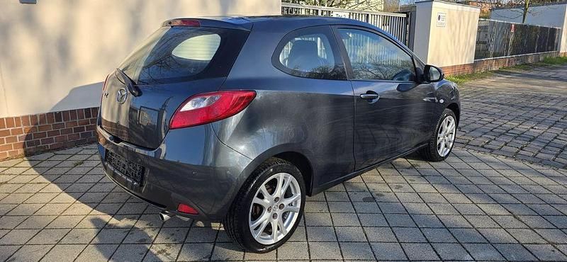 Gebraucht Mazda 2 Inclusive 103 PS (75 kW) 2009 Grau Kleinwagen