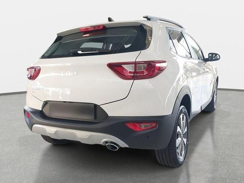 Gebraucht Kia Stonic Vision 101 PS (74 kW) 2024 Weiß SUV