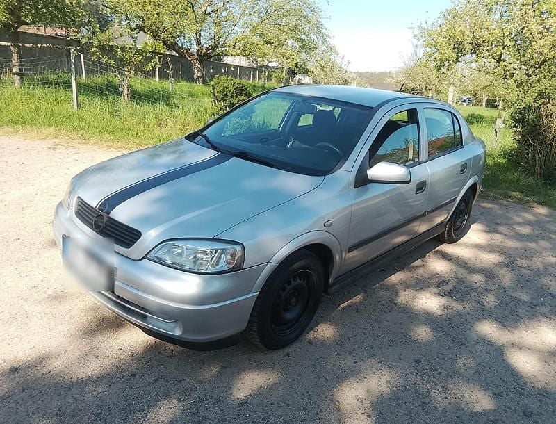 Second-hand Opel Astra 101 CP (74 kW) 2000 Argintiu Berlinǎ