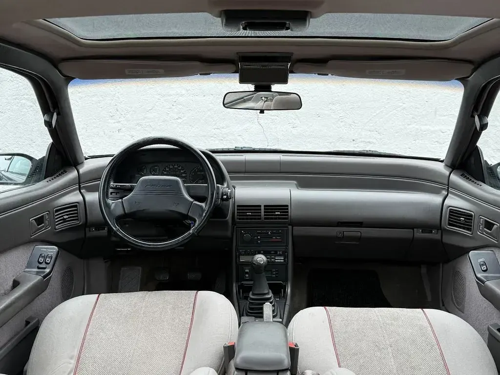 Second-hand Ford Probe 147 CP (108 kW) 1991 Negru Coupe