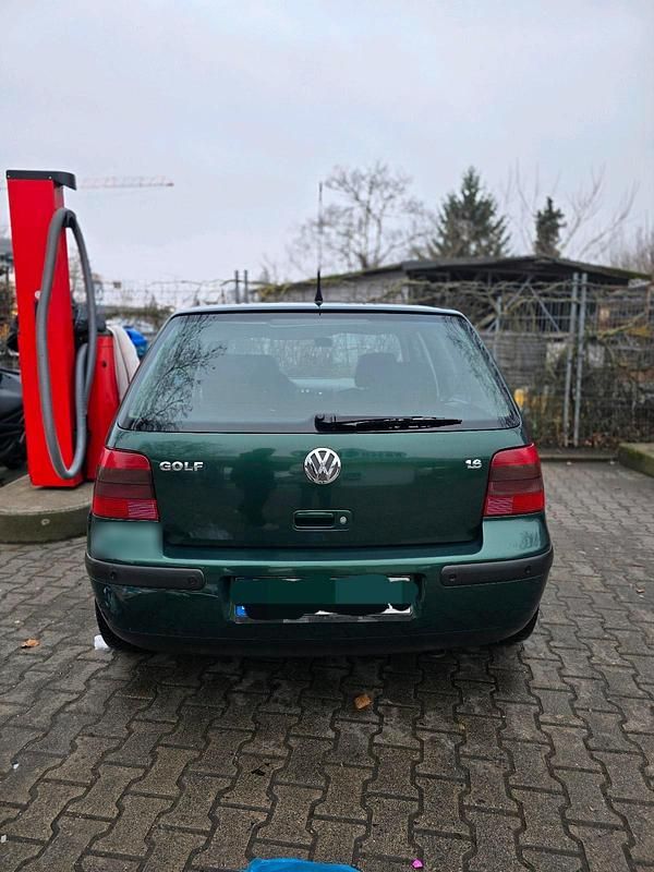 Gebraucht VW Golf IV 110 PS (80 kW) 2002 Grün Kleinwagen