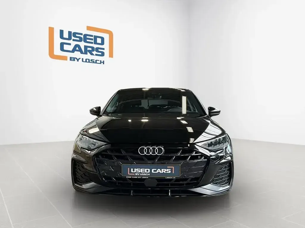 Używany Audi A3 S-line plus 150 KM (110 kW) 2025 Czarny Sedan/Limuzyna