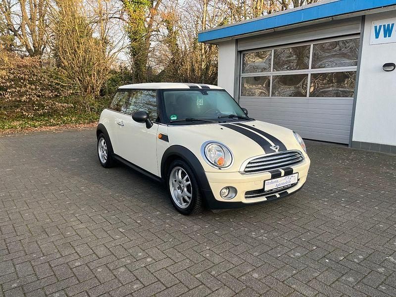 Weiß Gebraucht 2009 Mini ONE Kleinwagen | 4.750 € (Etwas zu teuer) - Bild 1/4