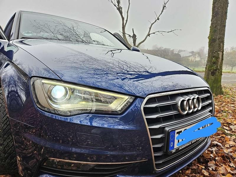 Gebraucht Audi A3 Ambition 150 PS (110 kW) 2015 Blau Limousine
