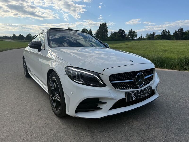 Weiß Gebraucht 2024 Mercedes C220 AMG Coupé | 44.800 € (Fairer Preis) - Bild 1/4