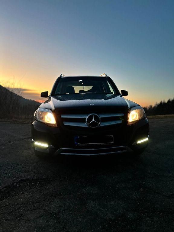 Gebraucht Mercedes GLK200 143 PS (105 kW) 2014 Schwarz SUV