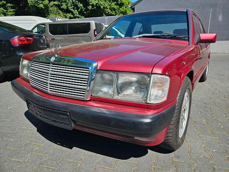 Gebraucht Mercedes 190 118 PS (86 kW) 1990 Other Limousine