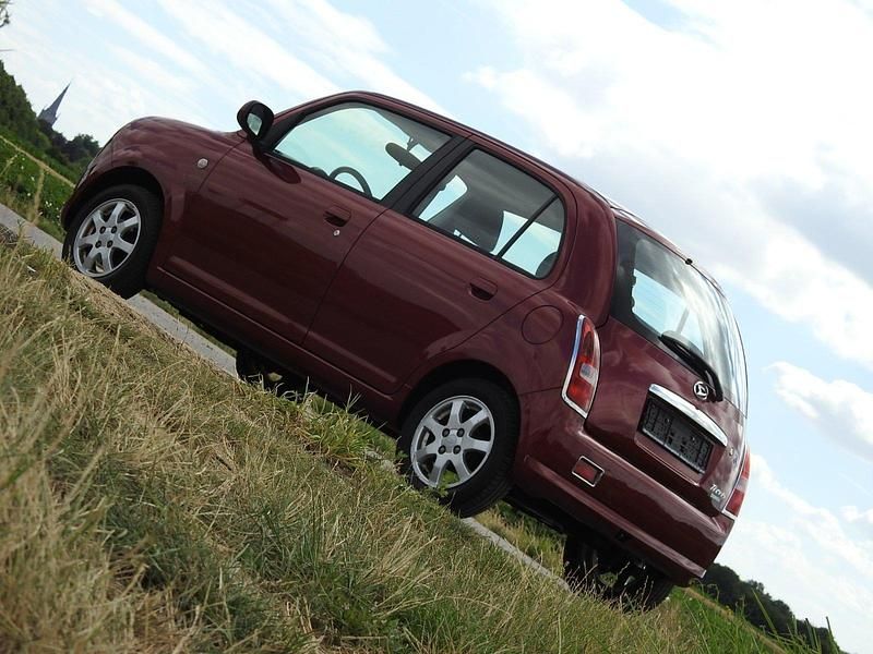 Gebraucht Daihatsu Trevis 58 PS (42 kW) 2006 Rot Kleinwagen