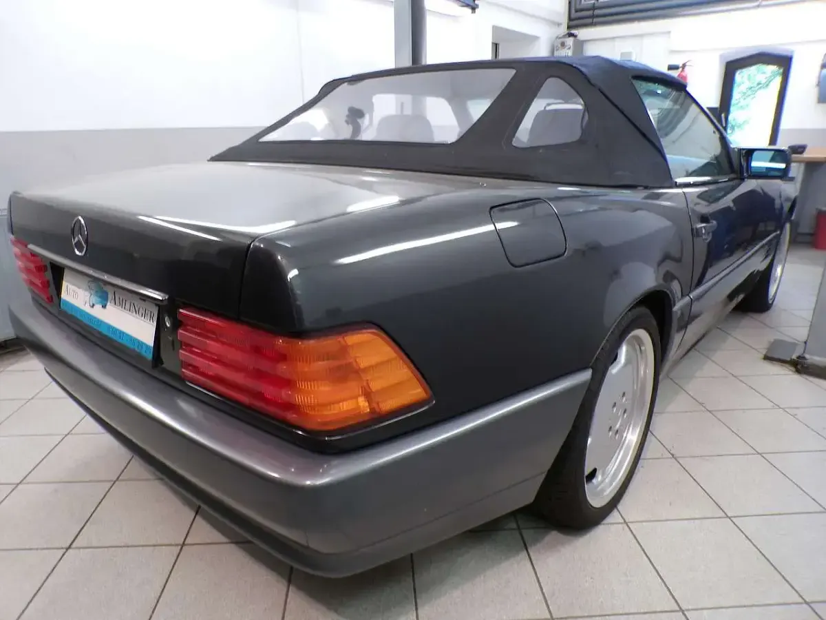 Gebraucht Mercedes SL300 231 PS (169 kW) 1991 Blauschwarz  metallic Cabrio