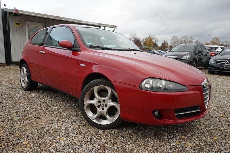 Rot Gebraucht 2008 Alfa Romeo 147 Kleinwagen | 4.950 € - Bild 1/3