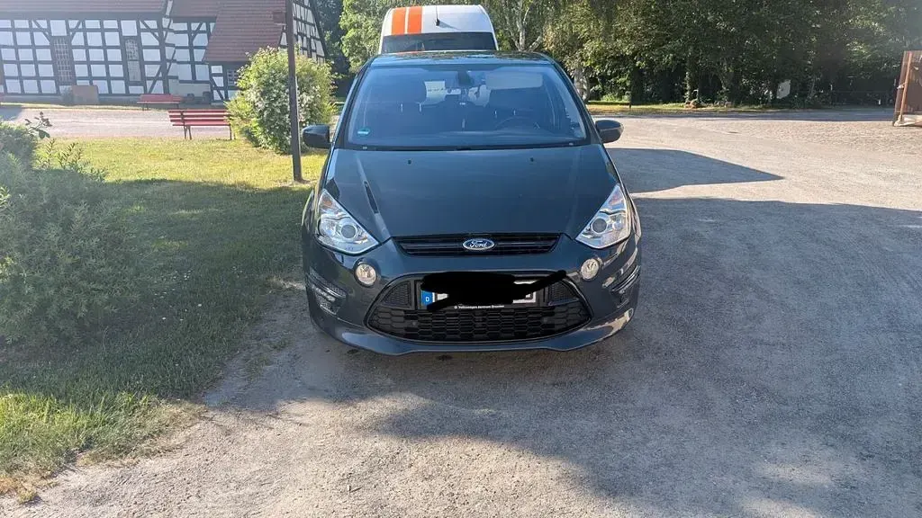 Gebraucht Ford S-MAX Titanium S 203 PS (149 kW) 2013 Grau Van / Kleinbus