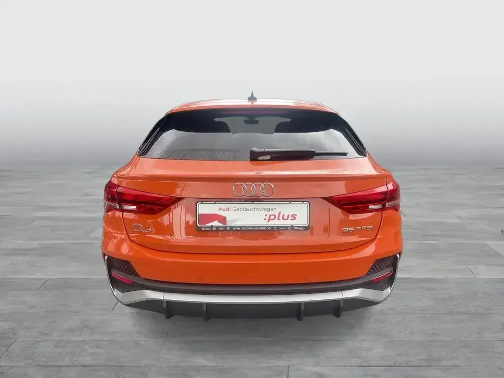 Gebraucht Audi Q3 Sportback S-Line 110 PS (80 kW) 2025 Orange SUV
