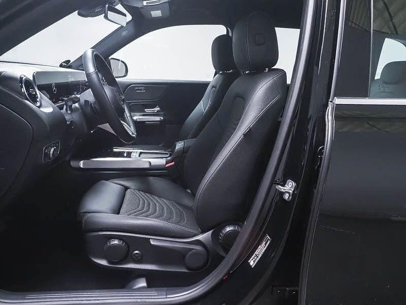 Gebraucht Mercedes GLB200 Progressive 150 PS (110 kW) 2025 Schwarz SUV
