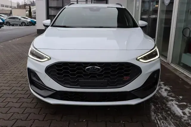 Nuevo Ford Focus ST 280 CV (205 kW) 2026 Blanco Familiar