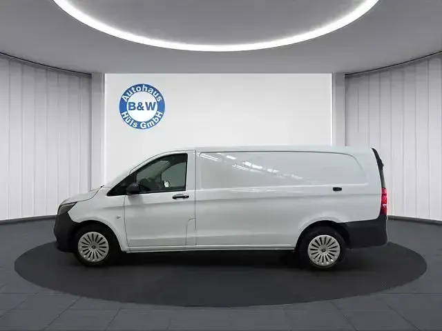 Gebraucht Mercedes Vito 163 PS (119 kW) 2025 Weiß Van