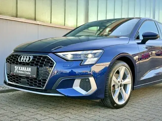 Gebraucht Audi A3 Advanced Plus 150 PS (110 kW) 2023 Blau Limousine