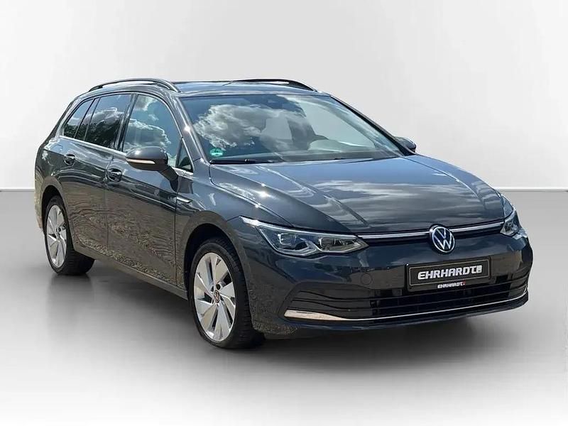 Gebraucht VW Golf VIII Style 150 PS (110 kW) 2023 Grau Kombi