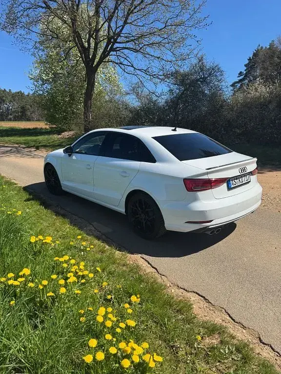 Gebraucht Audi A3 Sport 150 PS (110 kW) 2020 Weiß Limousine