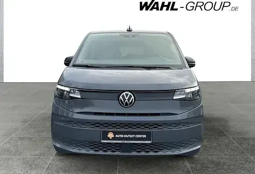 Usata VW Multivan Basis 150 CV (110 kW) 2023 Grigio Monovolume