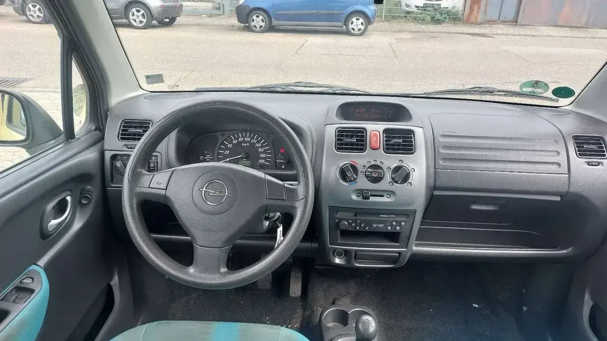 Gebraucht Opel Agila Cosmo 60 PS (44 kW) 2003 Gelb Van / Kleinbus