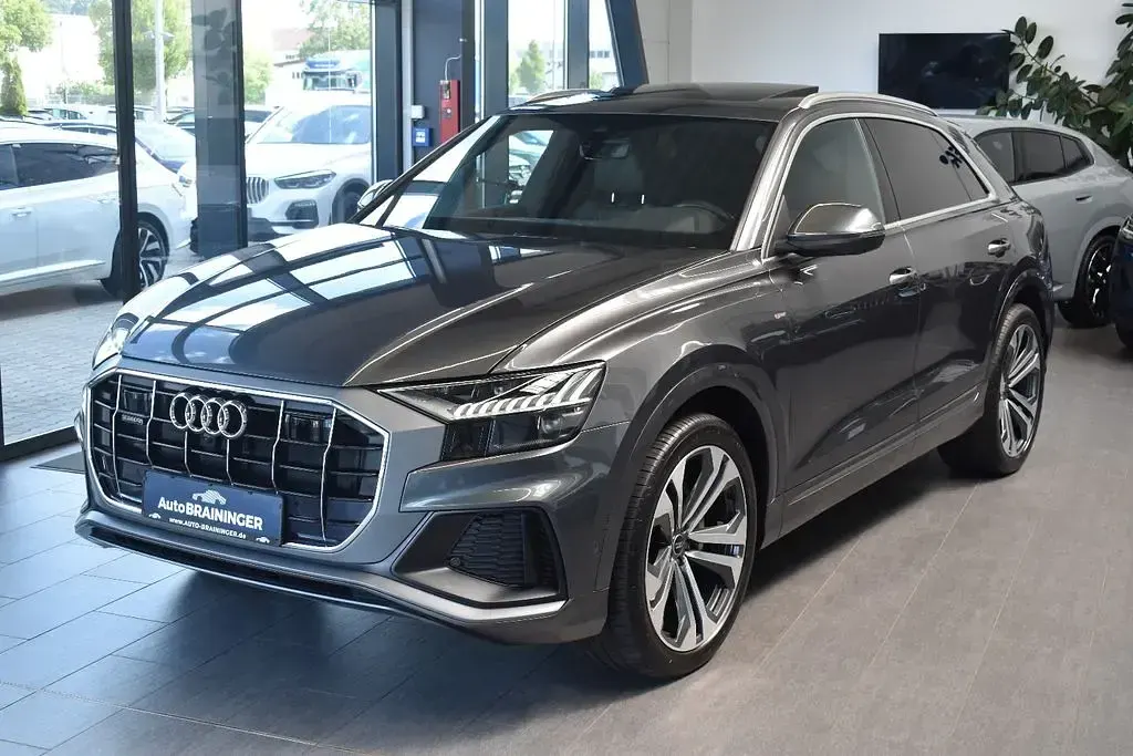 Gebraucht Audi Q8 S-Line 286 PS (210 kW) 2023 Grau SUV