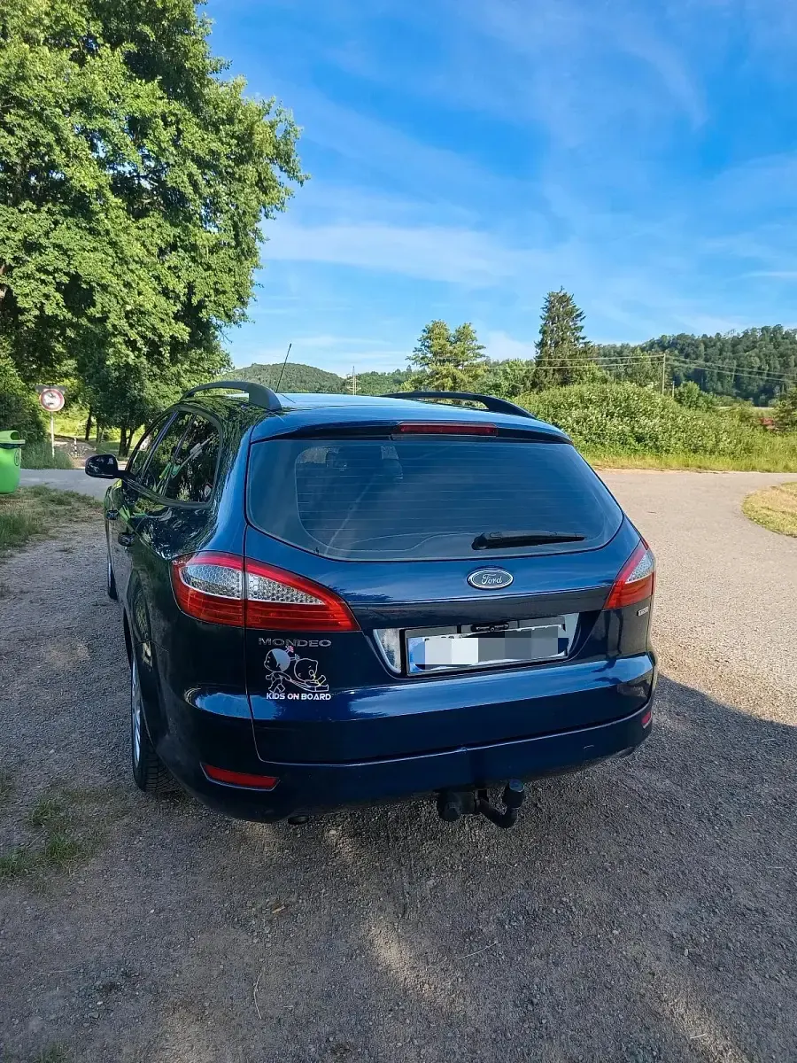 Gebraucht Ford Mondeo 140 PS (102 kW) 2008 Blau Limousine