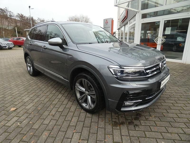 Grau Gebraucht 2020 VW Tiguan Allspace United SUV | 26.990 € (Superpreis) - Bild 1/4