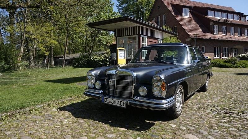 Schwarz Gebraucht 1970 Mercedes 300 Limousine | 59.000 € - Bild 1/4