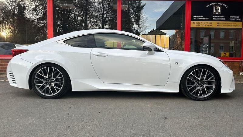 Gebraucht Lexus RC350 Sport Line 310 PS (228 kW) 2015 Weiß Coupé